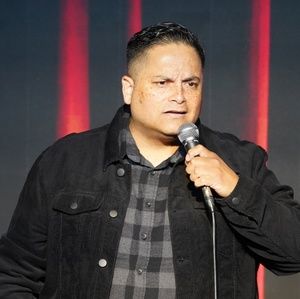 Meet your Posher, Julio